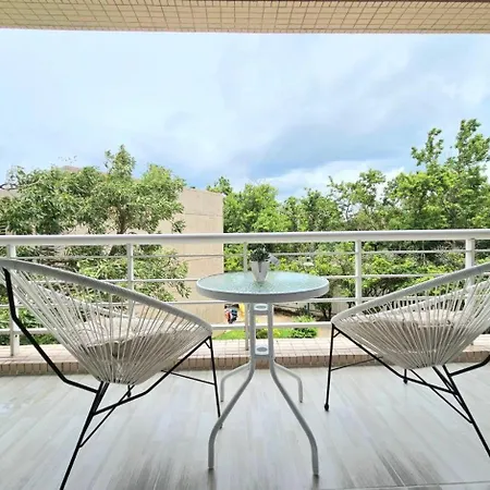 Baan Sansaran Excellent Apartment On The Beach With A Large Territory And Swimming Pools. Hua Hin Exterior photo