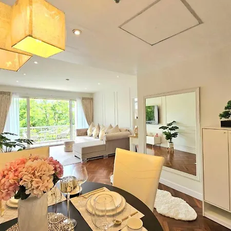 Baan Sansaran Excellent Apartment On The Beach With A Large Territory And Swimming Pools. Hua Hin Exterior photo