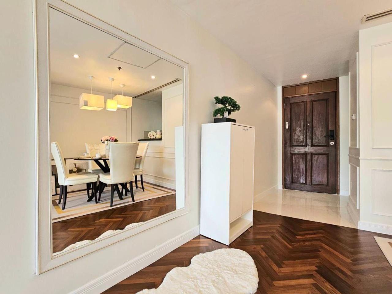 Baan Sansaran Excellent On The With A Large Territory And Swimming Pools. Apartment Hua Hin